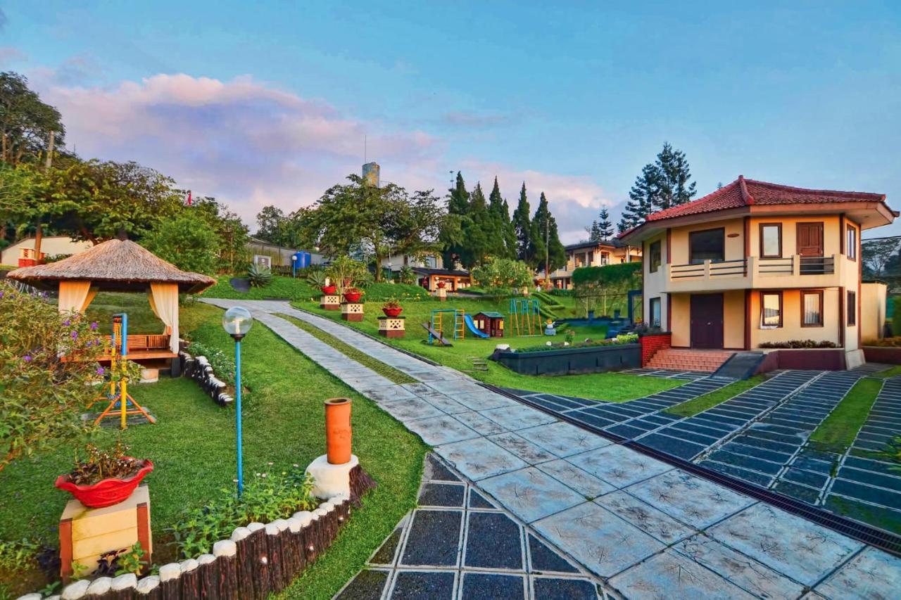 The Jayakarta Cisarua Hotel Puncak Exterior photo