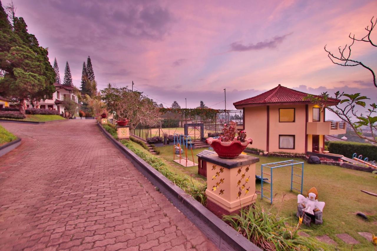 The Jayakarta Cisarua Hotel Puncak Exterior photo