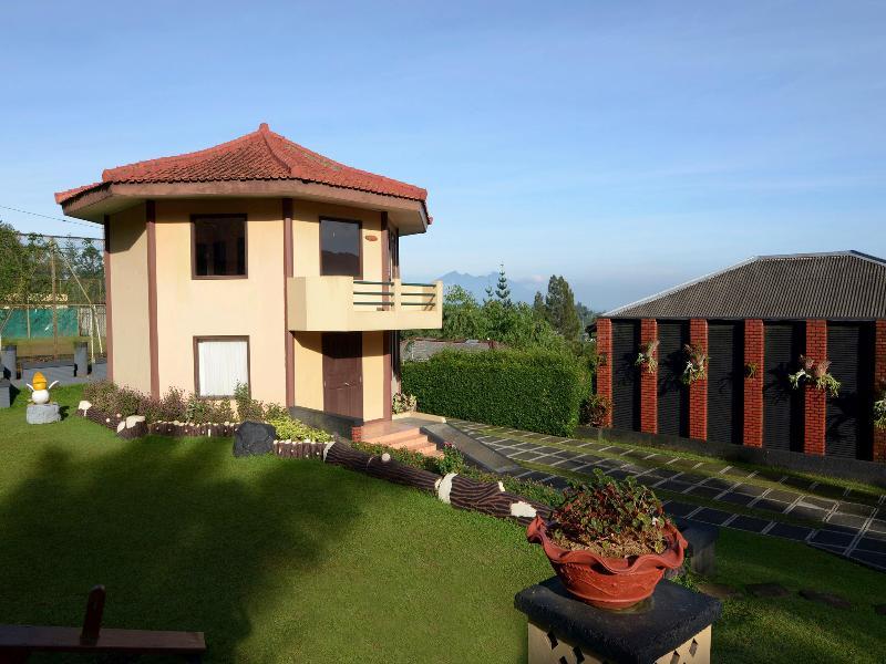 The Jayakarta Cisarua Hotel Puncak Exterior photo