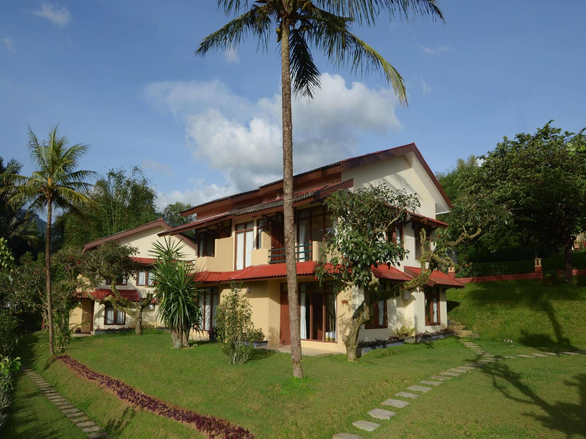 The Jayakarta Cisarua Hotel Puncak Exterior photo